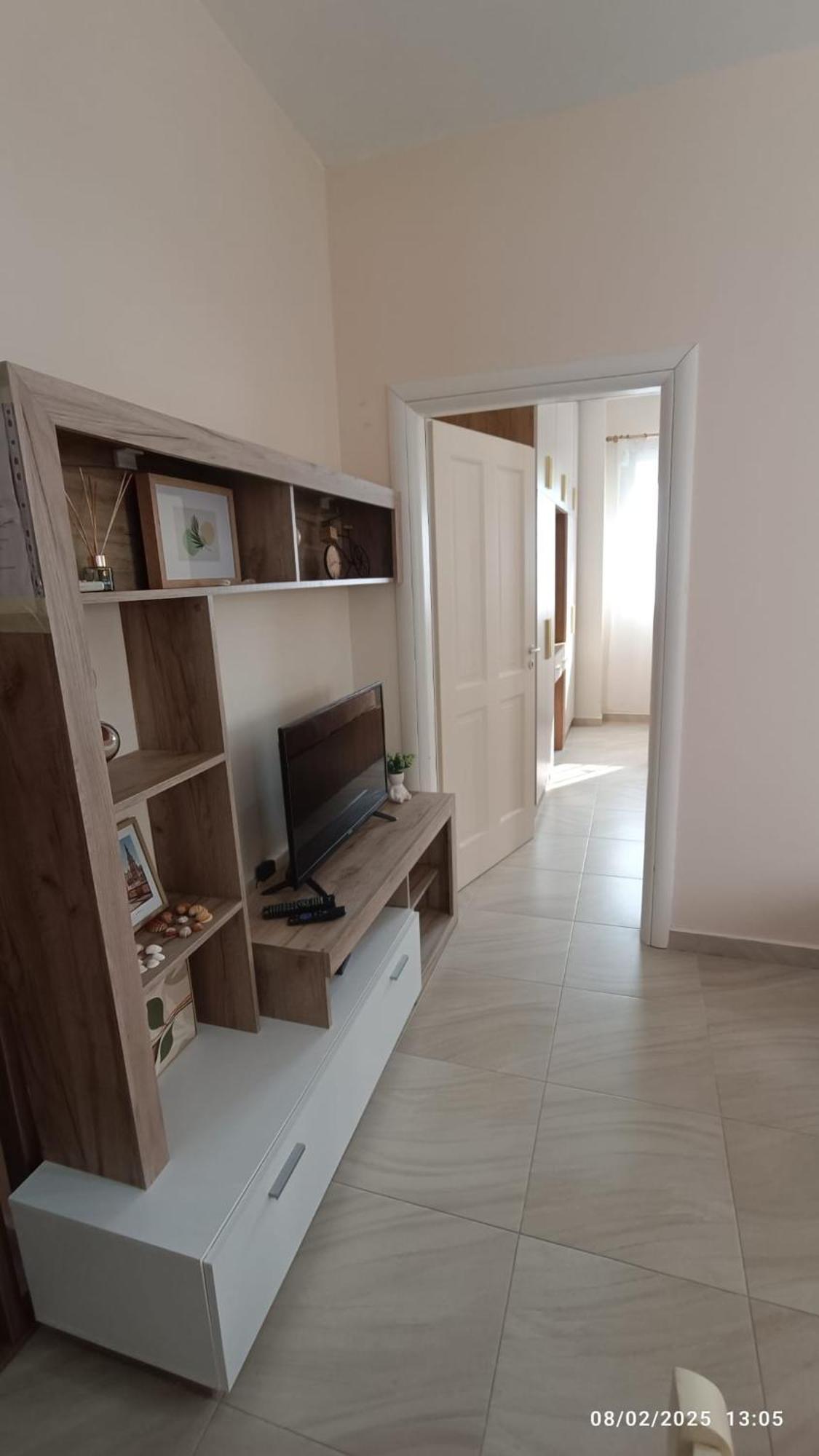 Ilsa Apartment *